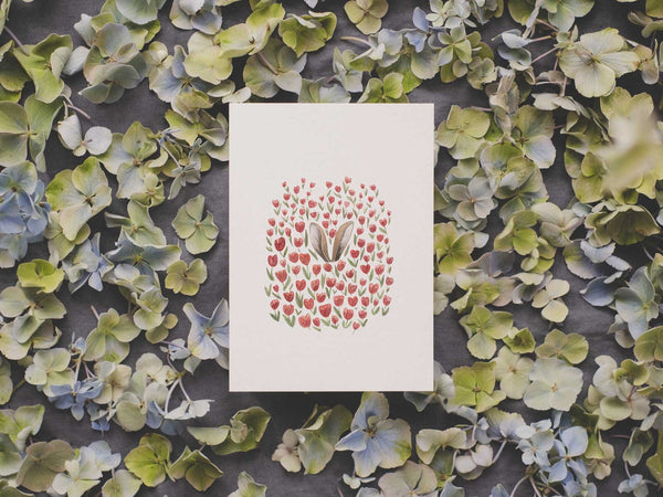 Hase im Tulpenfeld | Postkarte